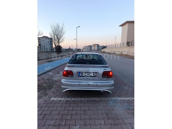 Sahibinden özel plakalı Honda Civic 1.4 İS