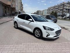 TANIK KARDEŞLERDEN DÜŞÜK KM SINIF FOCUS