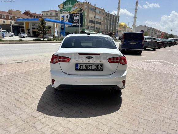 TANIK KARDEŞLERDEN DÜŞÜK KM SINIF FOCUS
