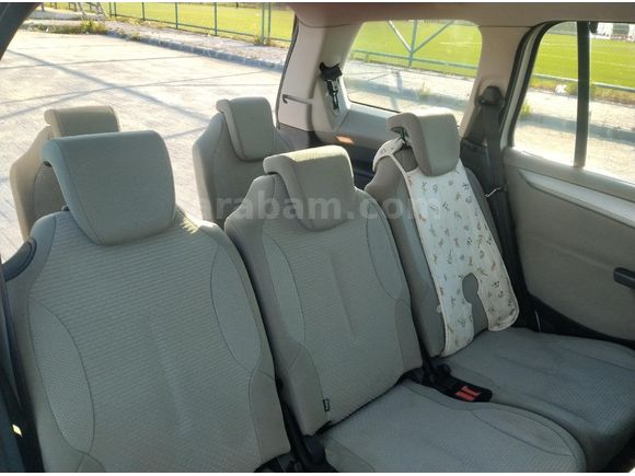 Sahibinden 7 kişilik Citroen C4 Picasso 1.6 e-HDi Dynamic 2012 Model