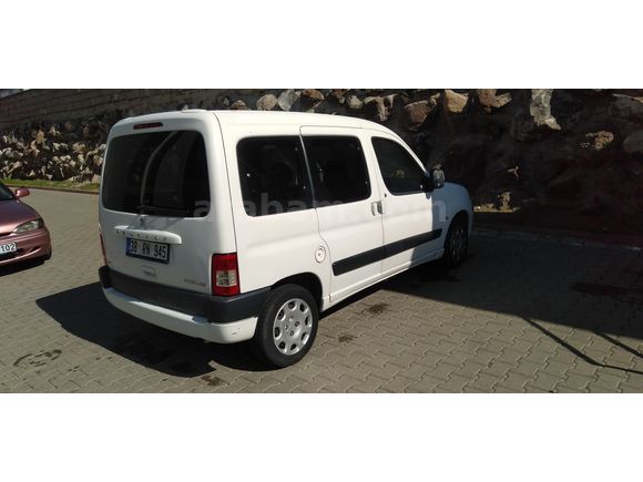 Sahibinden Peugeot Partner 2.0 HDI 2007 Model 