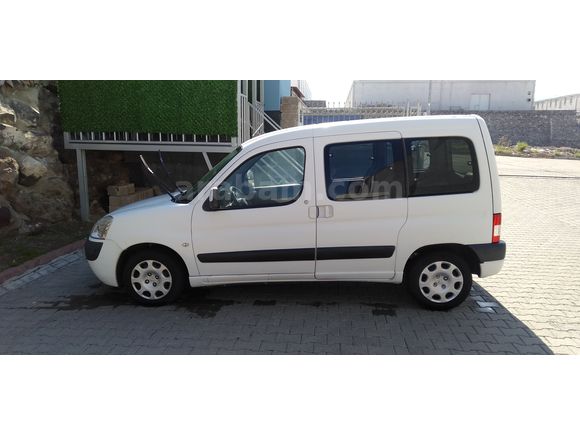 Sahibinden Peugeot Partner 2.0 HDI 2007 Model 