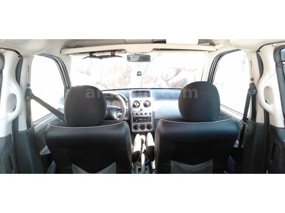 Sahibinden Peugeot Partner 2.0 HDI 2007 Model 