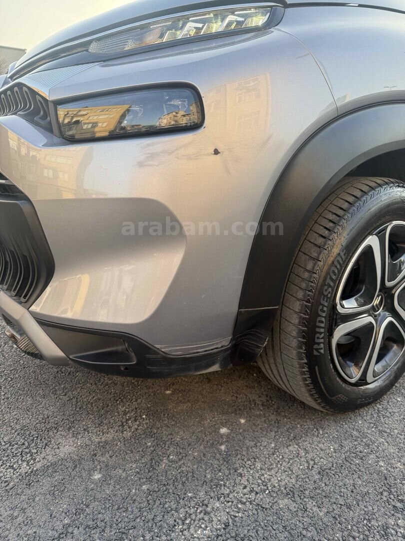 Sahibinden Citroen C3 Aircross 1.2 PureTech Feel Bold 2023 Model İstanbul 26.000 km Gri 4