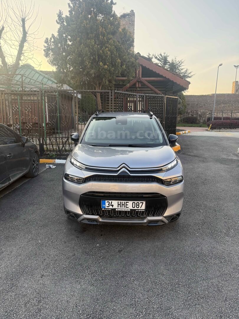 Sahibinden Citroen C3 Aircross 1.2 PureTech Feel Bold 2023 Model İstanbul 26.000 km Gri 1