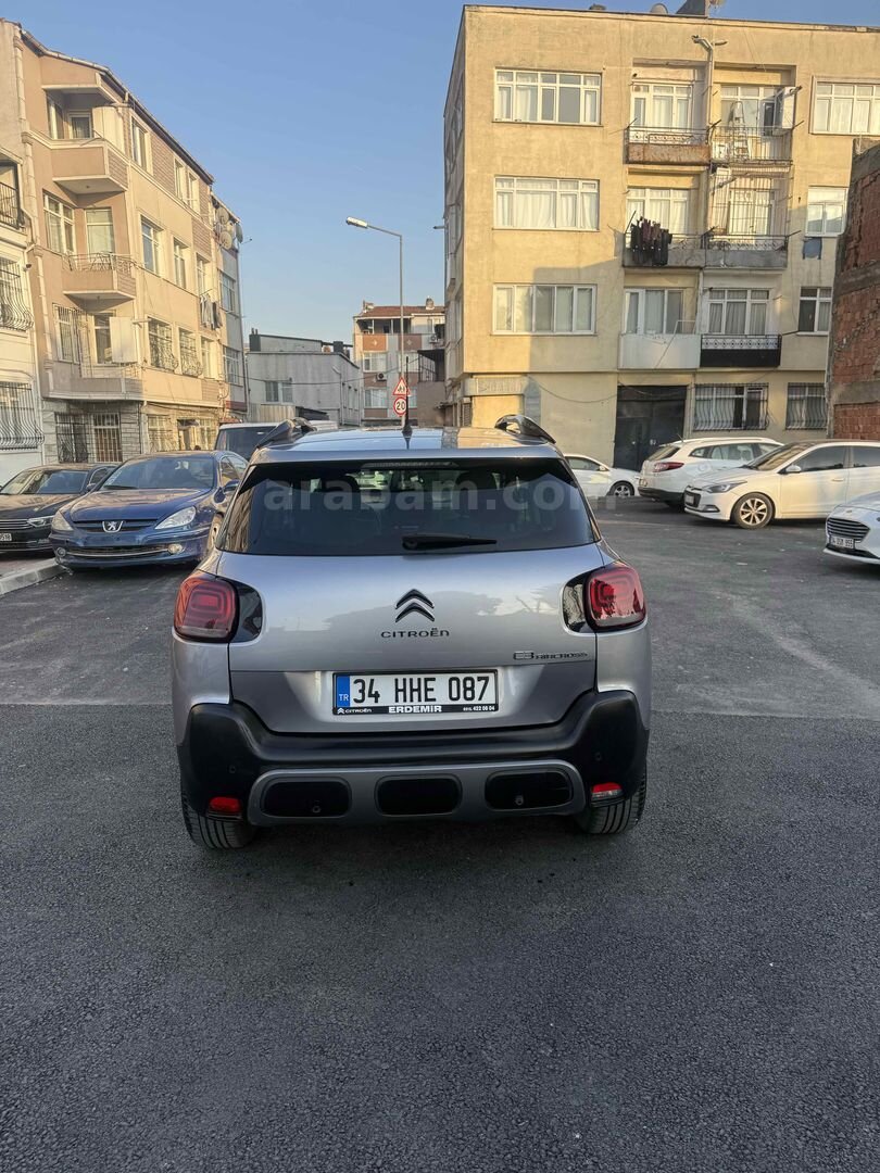 Sahibinden Citroen C3 Aircross 1.2 PureTech Feel Bold 2023 Model İstanbul 26.000 km Gri 3