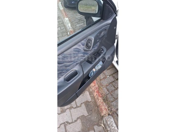 Tek parça boyalı..