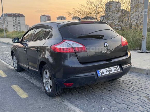 Sahibinden Renault Megane 1.6 Expression 2012 Model 