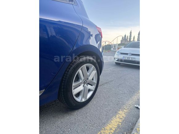 Sahibinden Renault Clio 1.0 TCe Touch 2021 Model 