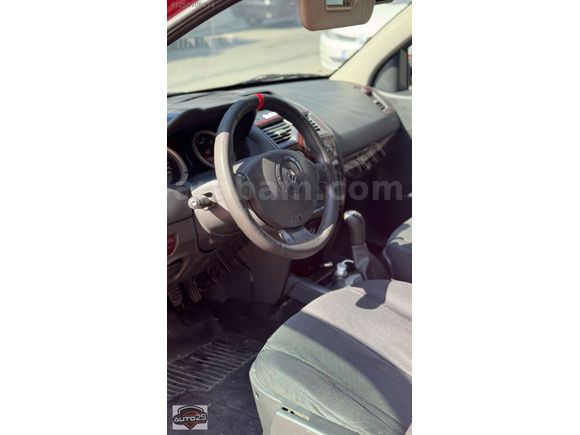 AUTO 25'DEN KAPUT-TAVAN-BAGAJ ORJ TEMİZ BAKIMLI MEGANE