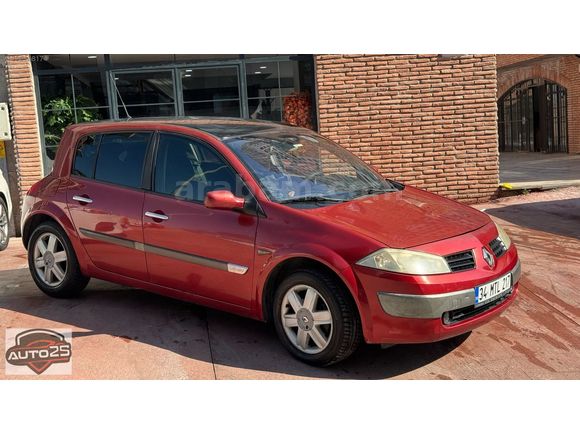 AUTO 25'DEN KAPUT-TAVAN-BAGAJ ORJ TEMİZ BAKIMLI MEGANE