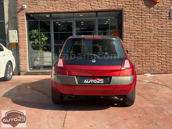 AUTO 25'DEN KAPUT-TAVAN-BAGAJ ORJ TEMİZ BAKIMLI MEGANE