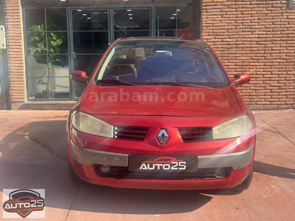 AUTO 25'DEN KAPUT-TAVAN-BAGAJ ORJ TEMİZ BAKIMLI MEGANE