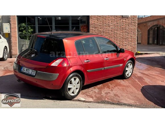 AUTO 25'DEN KAPUT-TAVAN-BAGAJ ORJ TEMİZ BAKIMLI MEGANE
