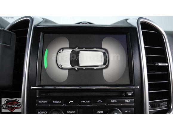 AUTO 25 DEN PORSCHE CAYENNE