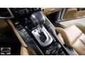 AUTO 25 DEN PORSCHE CAYENNE