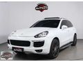 AUTO 25 DEN PORSCHE CAYENNE