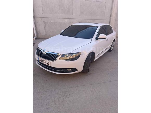 Sahibinden Skoda SuperB 1.6 TDI Elegance 2014 Model  216000