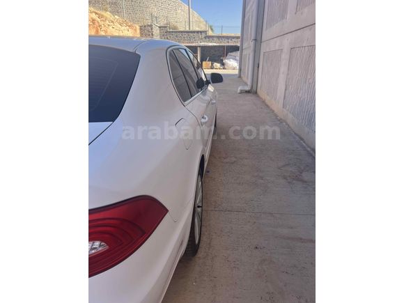 Sahibinden Skoda SuperB 1.6 TDI Elegance 2014 Model  216000