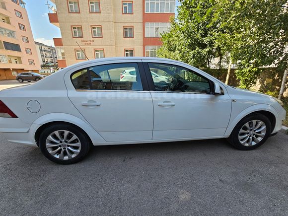 Sahibinden Opel Astra 1.6 Enjoy 2012 Model 