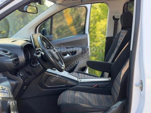 2023 COMBO ULTİMATE-36.000KM-CAMTVN-GÜVENLİKPAK-ORTAKONSOL-OTMTK