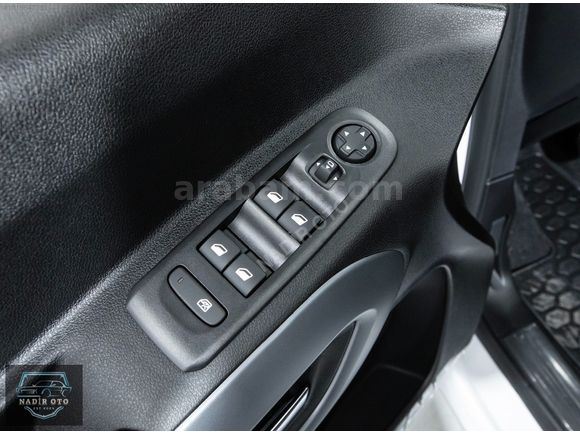 2026 SIFIR Opel Combo 1.5D Ultimate %20 Faturalı K.K Taksit