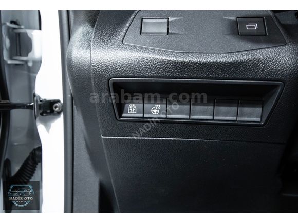 2026 SIFIR Opel Combo 1.5D Ultimate %20 Faturalı K.K Taksit