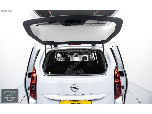 2026 SIFIR Opel Combo 1.5D Ultimate %20 Faturalı K.K Taksit