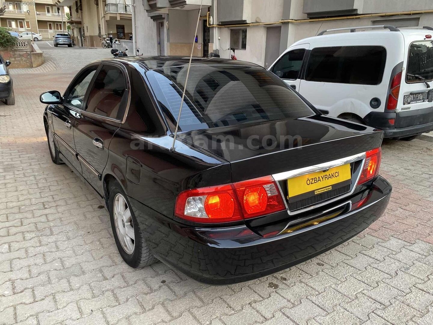 Galeriden Kia Magentis 2.0 SE 2003 Model Isparta 242.000 km Siyah 4