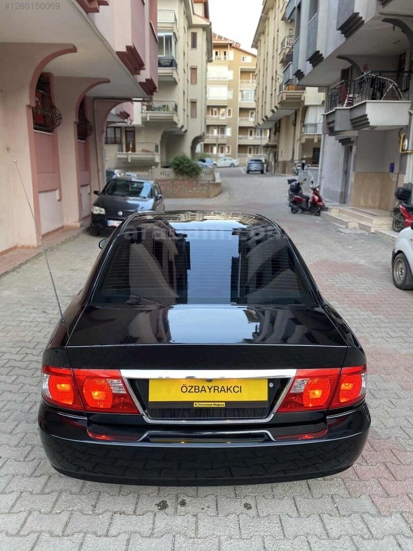 Galeriden Kia Magentis 2.0 SE 2003 Model Isparta 242.000 km Siyah 5