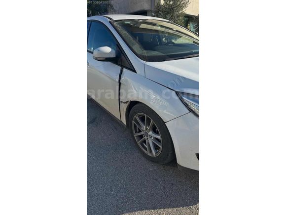 ÖZBAYRAKCI'DAN 2017 OTOMATİK VİTES FOCUS