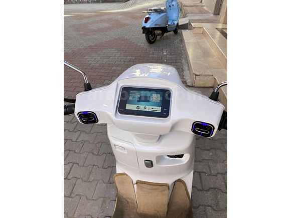ÖZBAYRAKCI'DAN MONDAİL ROADBOY 125CC 2023 MODEL