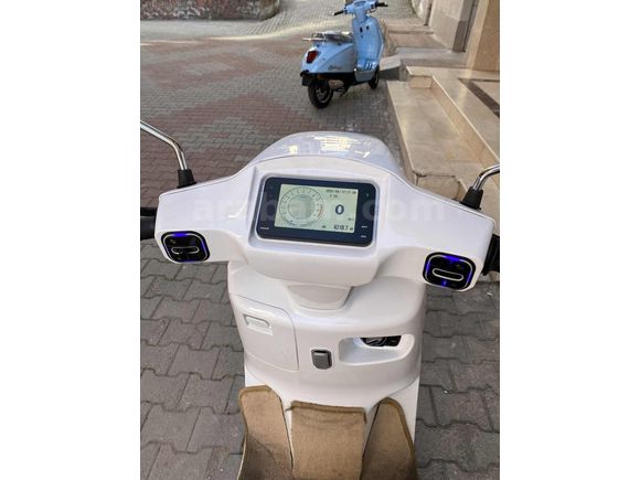 ÖZBAYRAKCI'DAN MONDAİL ROADBOY 125CC 2023 MODEL