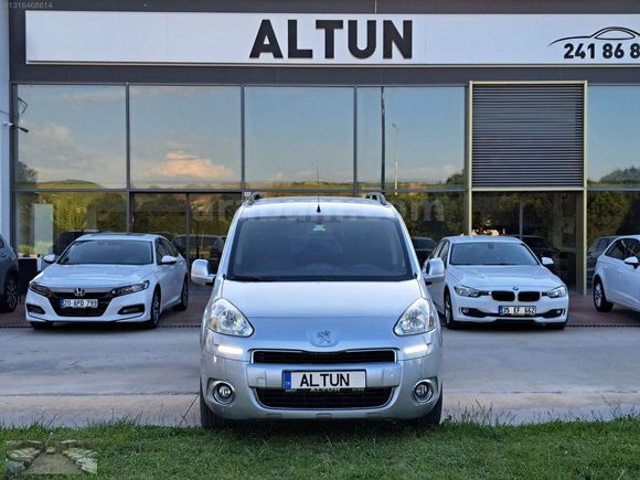 2012 PEUGEOT PARTNER TEPEE 1.6 HDİ 150.000 KM'de HATASIZ BOYASIZ