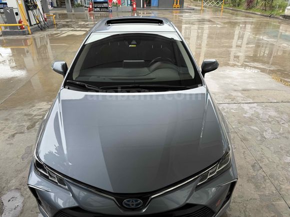 Sahibinden Toyota Corolla 1.8 Hybrid Flame X-Pack 2022 Model  85.000 km Mavi