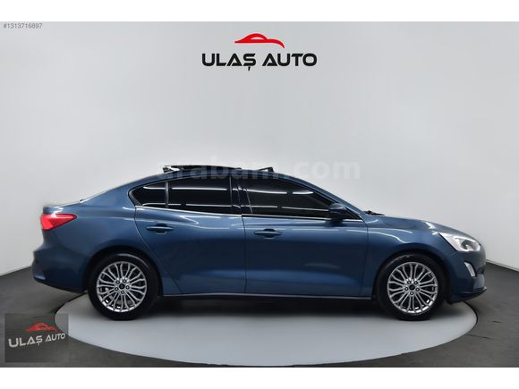 ULAŞ AUTO'DAN 2020 FORD FOCUS CAM TAVANLI EMSALSİZ