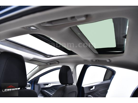 ULAŞ AUTO'DAN 2020 FORD FOCUS CAM TAVANLI EMSALSİZ