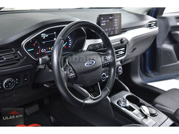 ULAŞ AUTO'DAN 2020 FORD FOCUS CAM TAVANLI EMSALSİZ