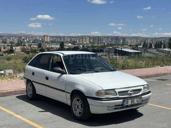 Galeriden Opel Astra 1.6 GLS 1995 Model Kayseri