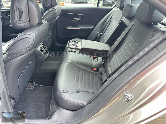 2023 MODEL C200 AMG 4MATIC 36 BİN KM ELK BAGAJ ISITMA KEYLESS