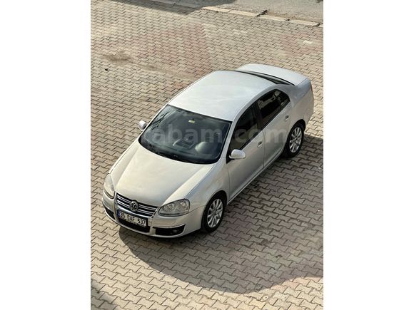 Sahibinden Volkswagen Jetta 1.6 TDi Comfortline 2010 Model 