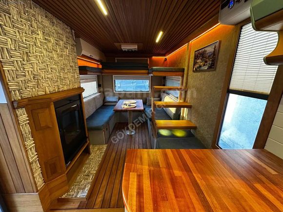 GÖKDEMİR GROUP'TAN 2025 YAPIMI BALKONLU ŞÖMİNELİ LÜKS KARAVAN