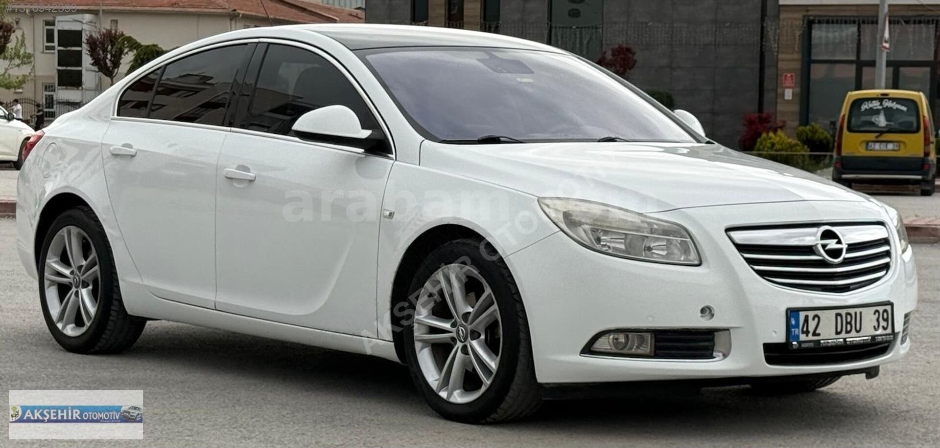 Galeriden Opel Insignia 1.4 T Edition Elegance 2012 Model Konya 232.000 km Beyaz 3