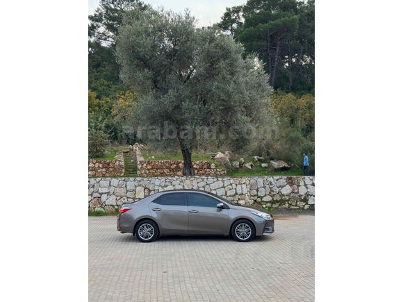 MAKYAJLI KASA Toyota Corolla 1.6 Advance 