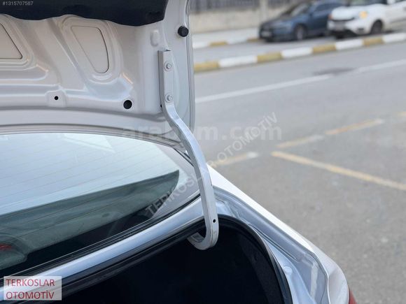 2012 MODEL HUNDAİ ACCENT BLUE HATASIZ ORJINAL SADECE 98.000 KM