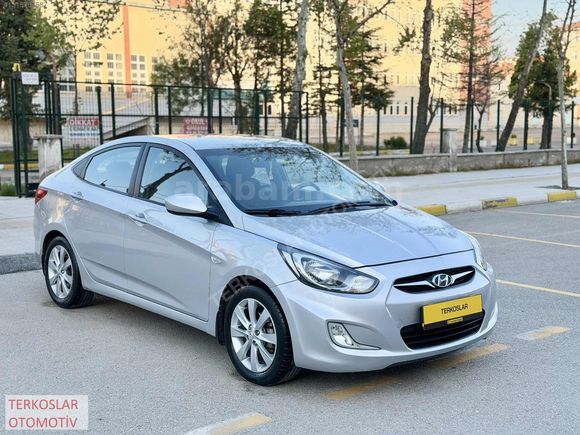 2012 MODEL HUNDAİ ACCENT BLUE HATASIZ ORJINAL SADECE 98.000 KM