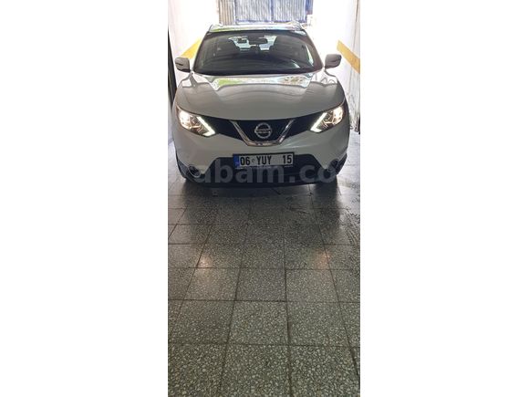 Em.Sb.dan Nissan Qashqai 1.2 DIG-T Black Edition 2015 Model