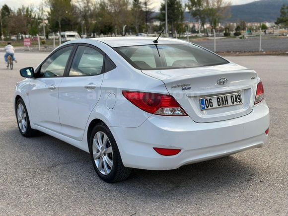 Sahibinden Hyundai Accent Blue 1.6 CRDI Mode Plus 2017 Model