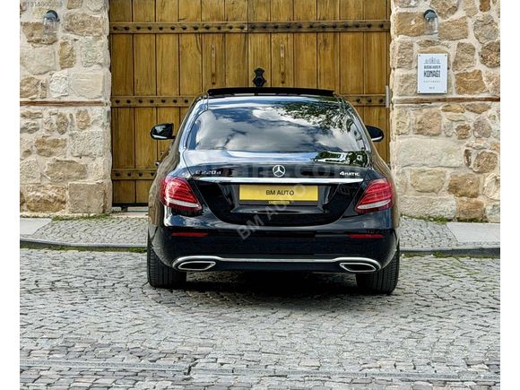 BM AUTO'dan E220d 4 MATİC BAYİ-COMMAND-VAKUM- BOYASIZ DEĞİŞENSİZ