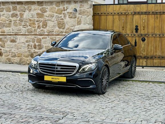 BM AUTO'dan E220d 4 MATİC BAYİ-COMMAND-VAKUM- BOYASIZ DEĞİŞENSİZ